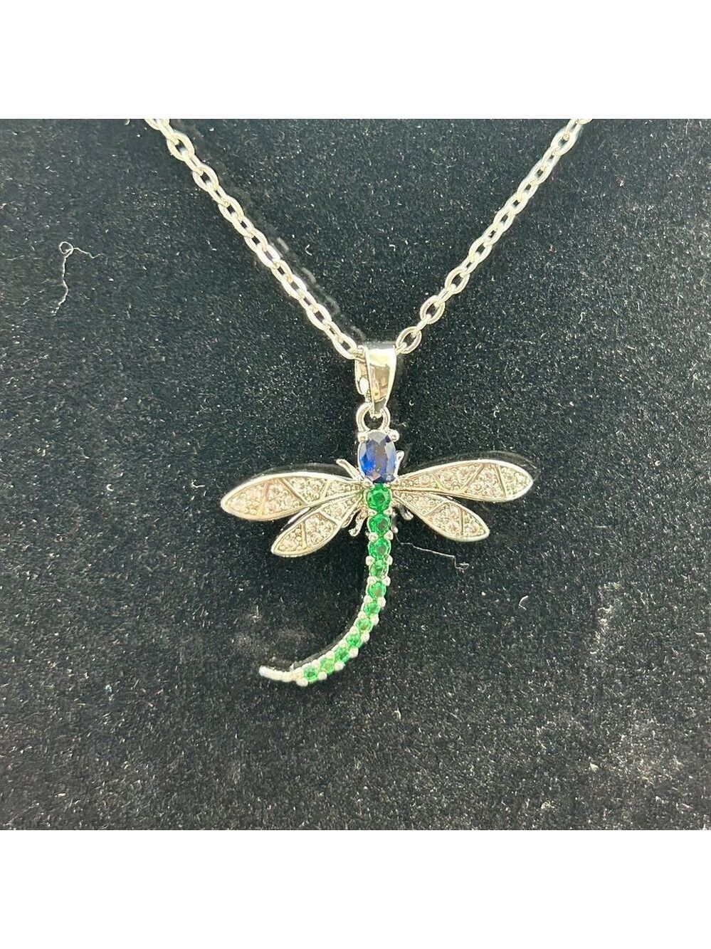 Brand New! Ladies dragonfly necklace